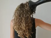 Diffuseur cheveux : comment bien l’utiliser pour un volume naturel Diffuseur pour Cheveux