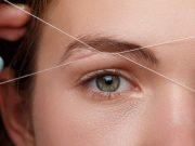 Pourquoi choisir l’épilation au fil pour vos sourcils : Avantages et conseils épilation au fil pour vos sourcils