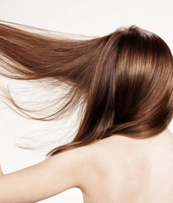 Soin protéiné cheveux : quand et pourquoi en faire un ? Soin protéiné pour cheveux