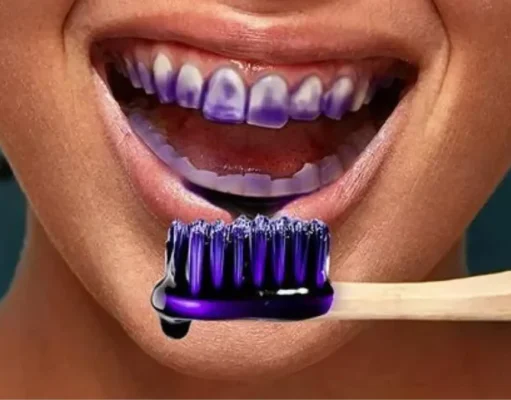 Dentifrice violet : comment fonctionne-t-il pour des dents plus blanches ? Dentifrice violet
