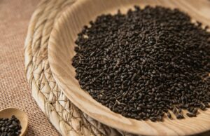 Graine de nigelle dangereuse : effets secondaires et risques graine-de-nigelle-dangereux