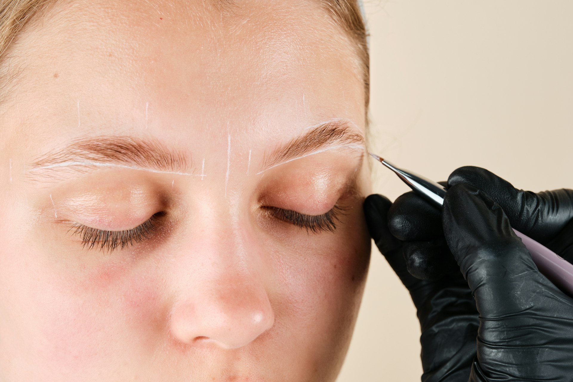 tatouage des sourcils
