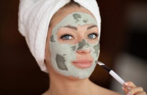 Clay facial : quels bienfaits pour les pores et les imperfections clay-facial