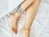 Tatouage au cheville : les motifs discrets les plus tendance en 2026 serum-niacinamide